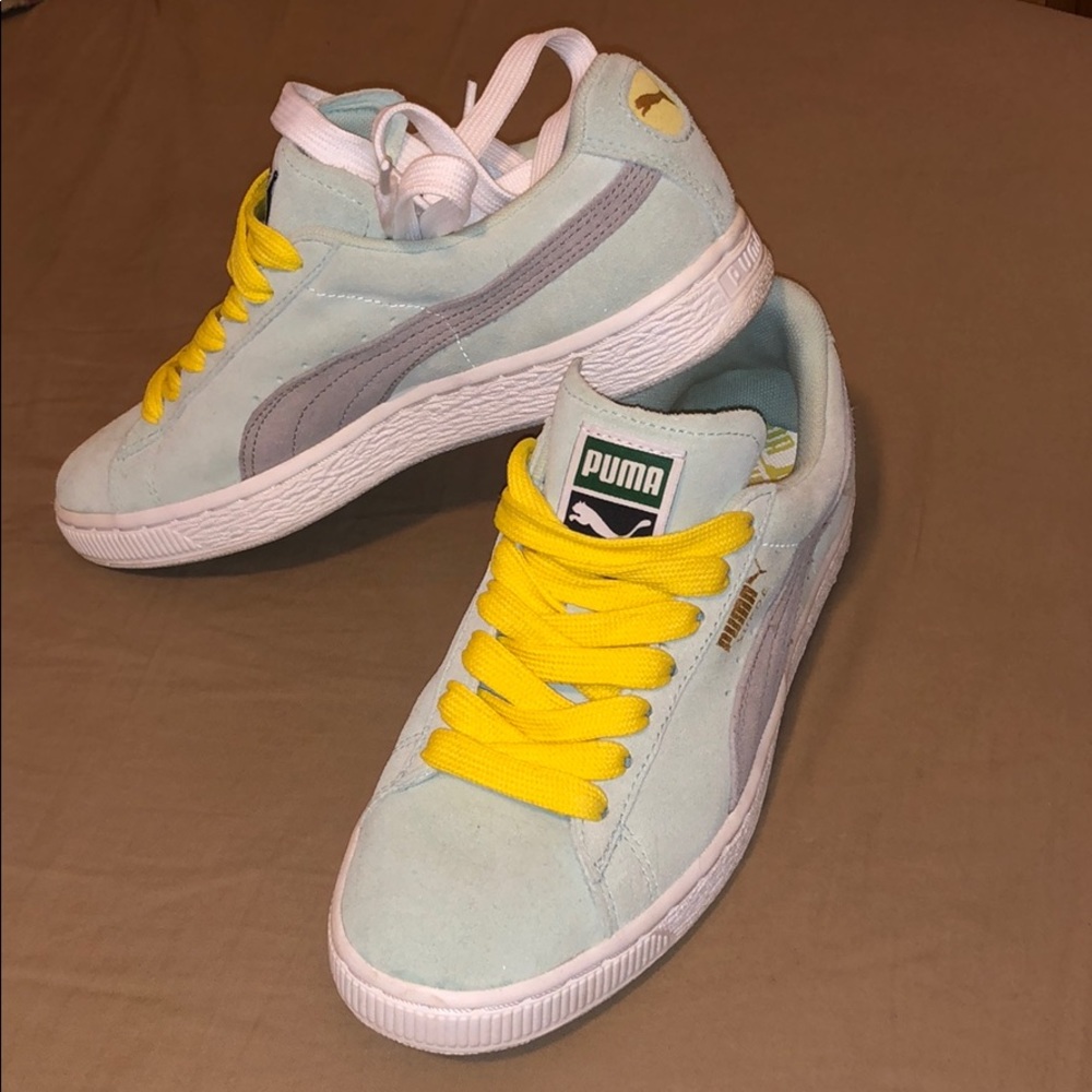 Puma Suedes Classic Women Sneakers